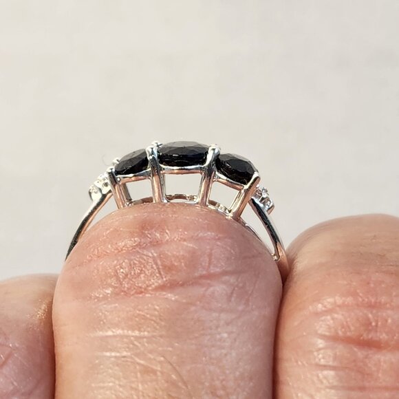 VTG NIB Black Spinel Trilogy Ring Size 7 - Picture 10 of 11